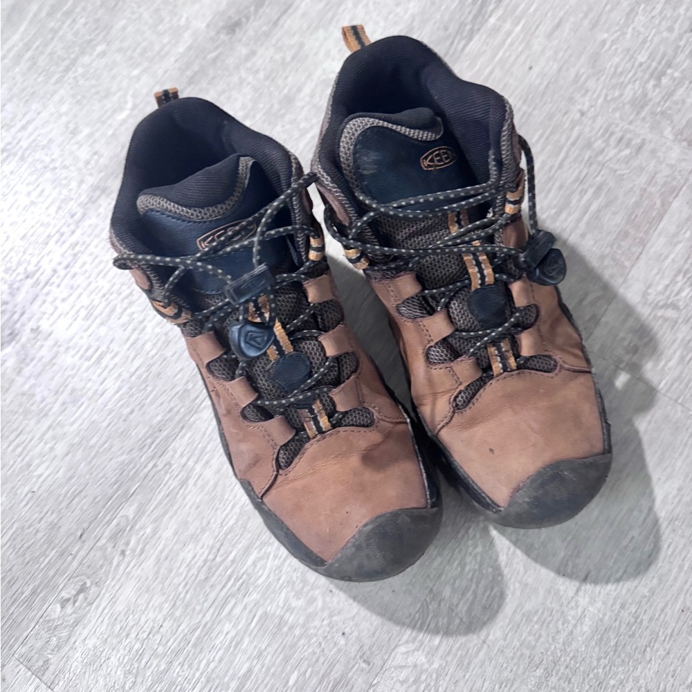 Keen Boy’s Brown Hiking Shoes - Size 1